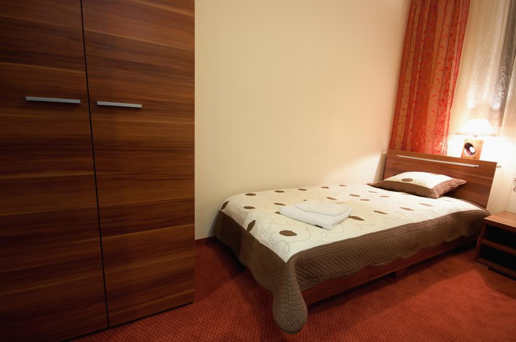 Hotel-24 Plock Phòng bức ảnh
