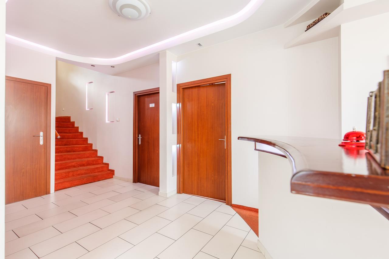 Hotel-24 Plock Ngoại thất bức ảnh