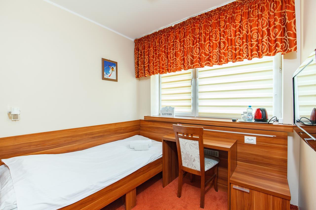 Hotel-24 Plock Ngoại thất bức ảnh